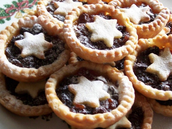 100_9348-marzipan-topped-mince-pies